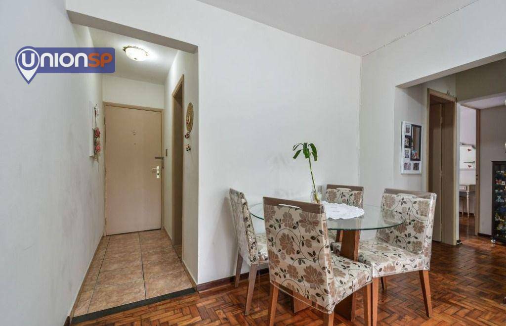 Apartamento à venda com 2 quartos, 72m² - Foto 4