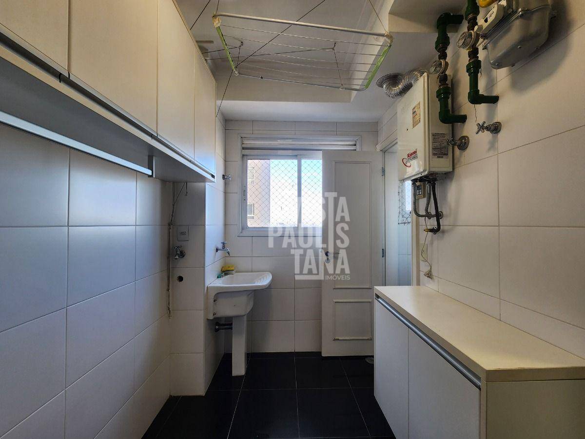 Apartamento à venda com 3 quartos, 222m² - Foto 23