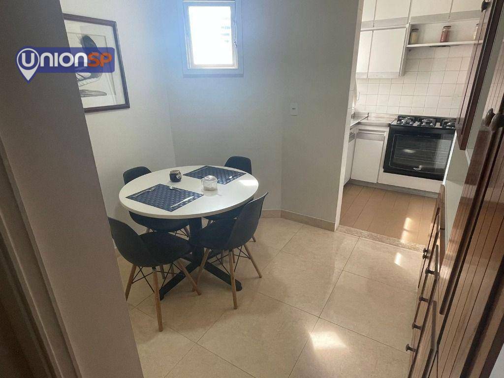 Apartamento à venda com 4 quartos, 210m² - Foto 3