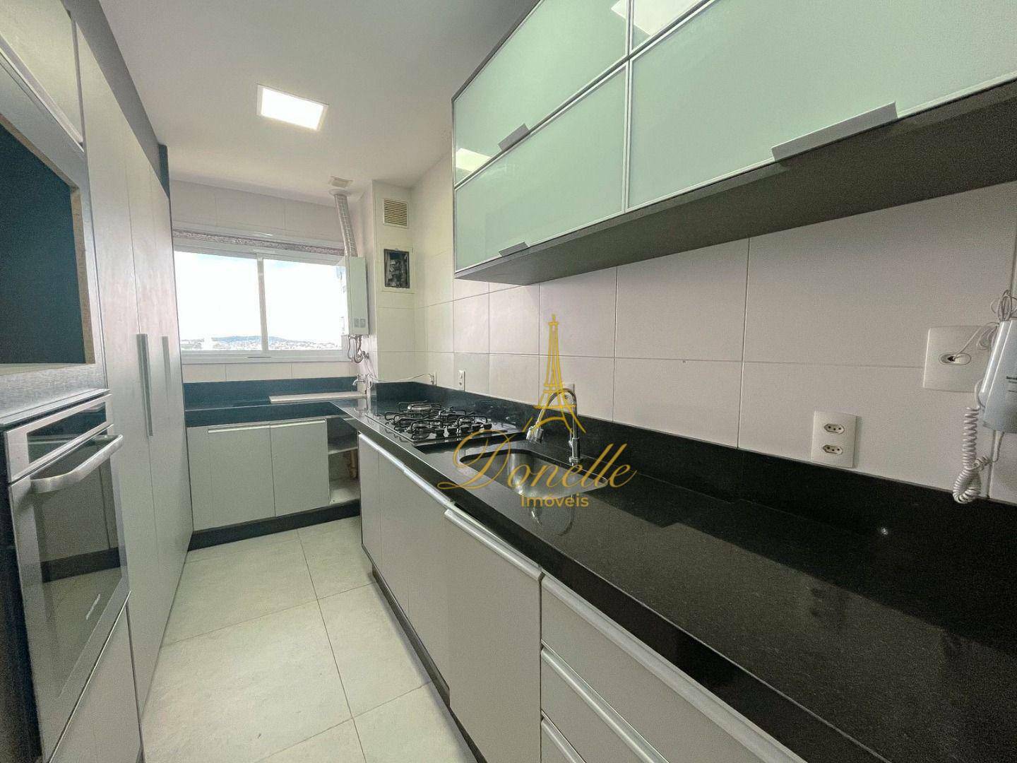 Apartamento à venda com 2 quartos, 70m² - Foto 25