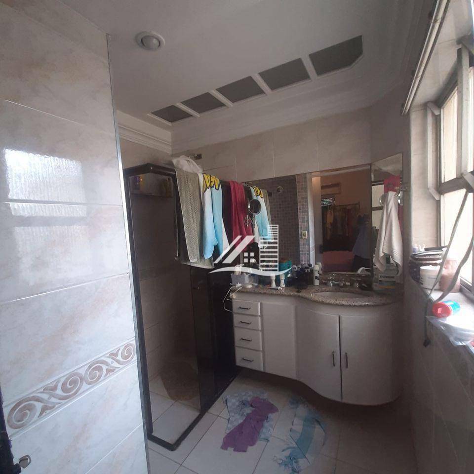 Apartamento à venda com 4 quartos, 222m² - Foto 12