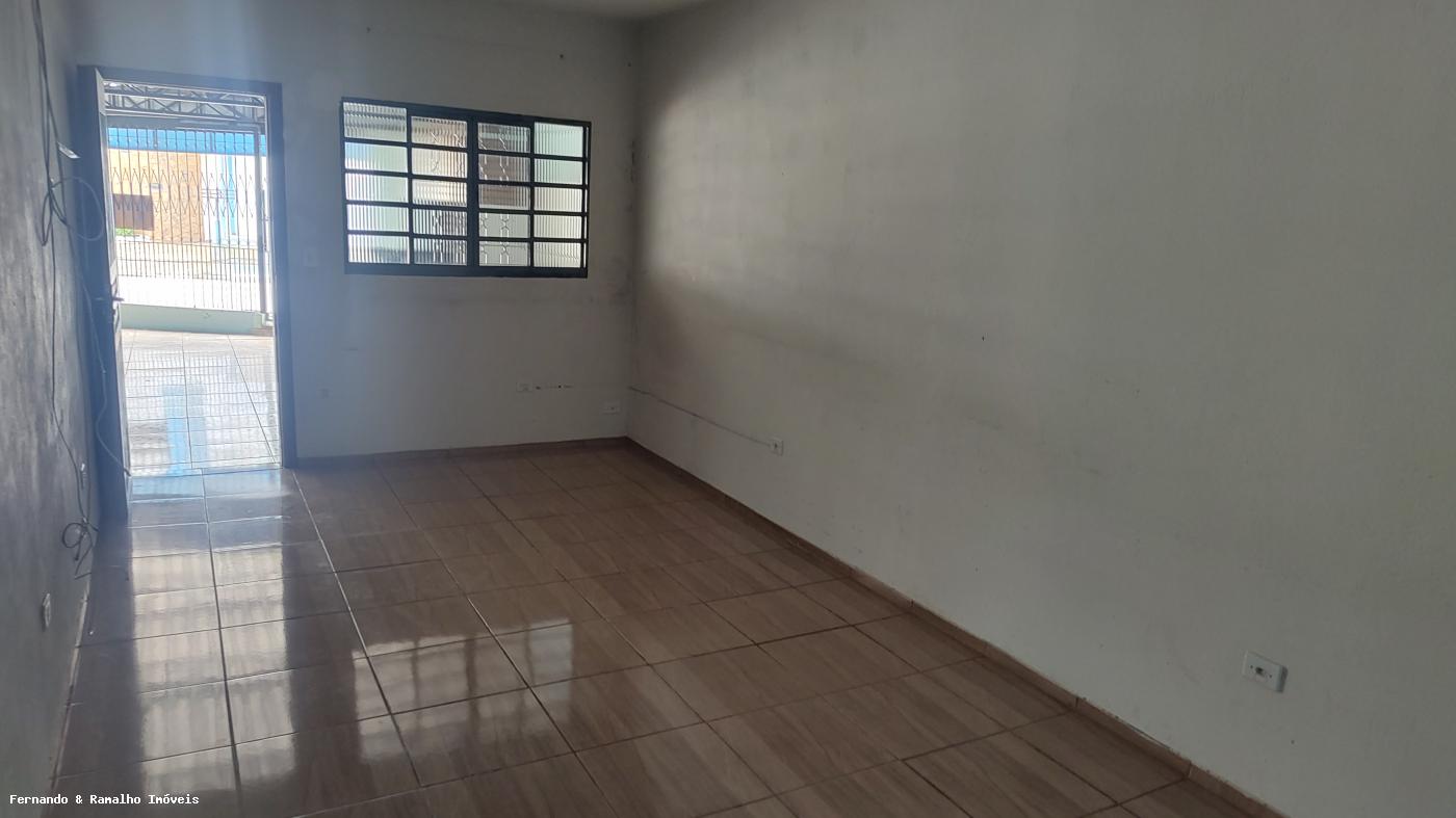 Casa à venda com 2 quartos, 380m² - Foto 8