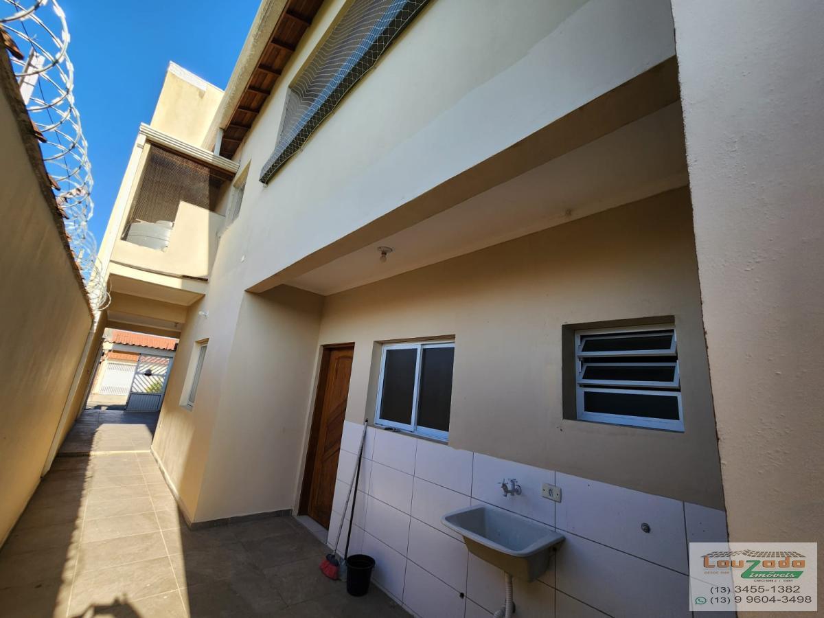 Casa à venda com 2 quartos, 140m² - Foto 3