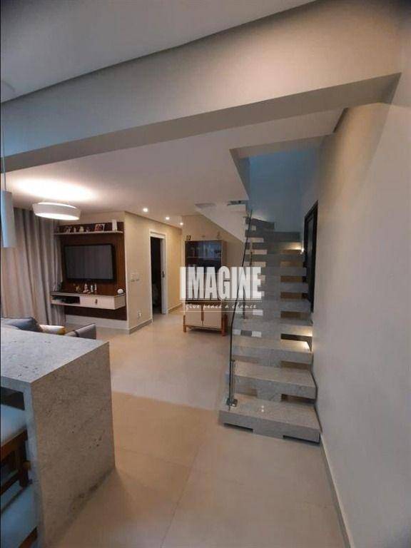 Cobertura à venda com 3 quartos, 140m² - Foto 2