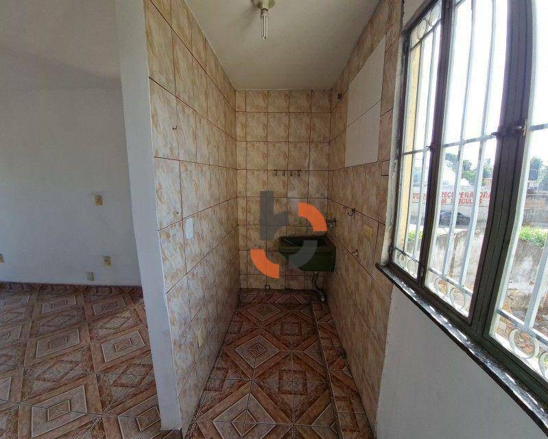 Apartamento para alugar com 2 quartos, 75m² - Foto 11