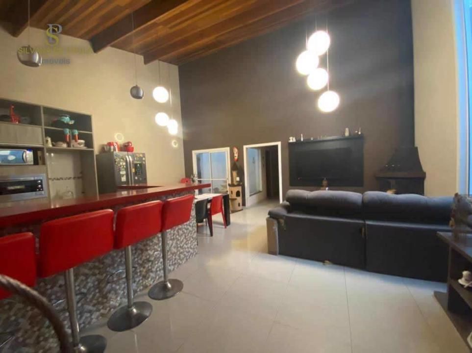 Casa à venda com 4 quartos, 600m² - Foto 18