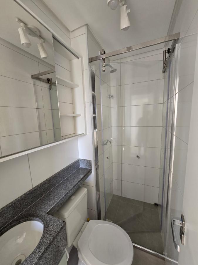 Apartamento para alugar com 2 quartos, 40m² - Foto 11