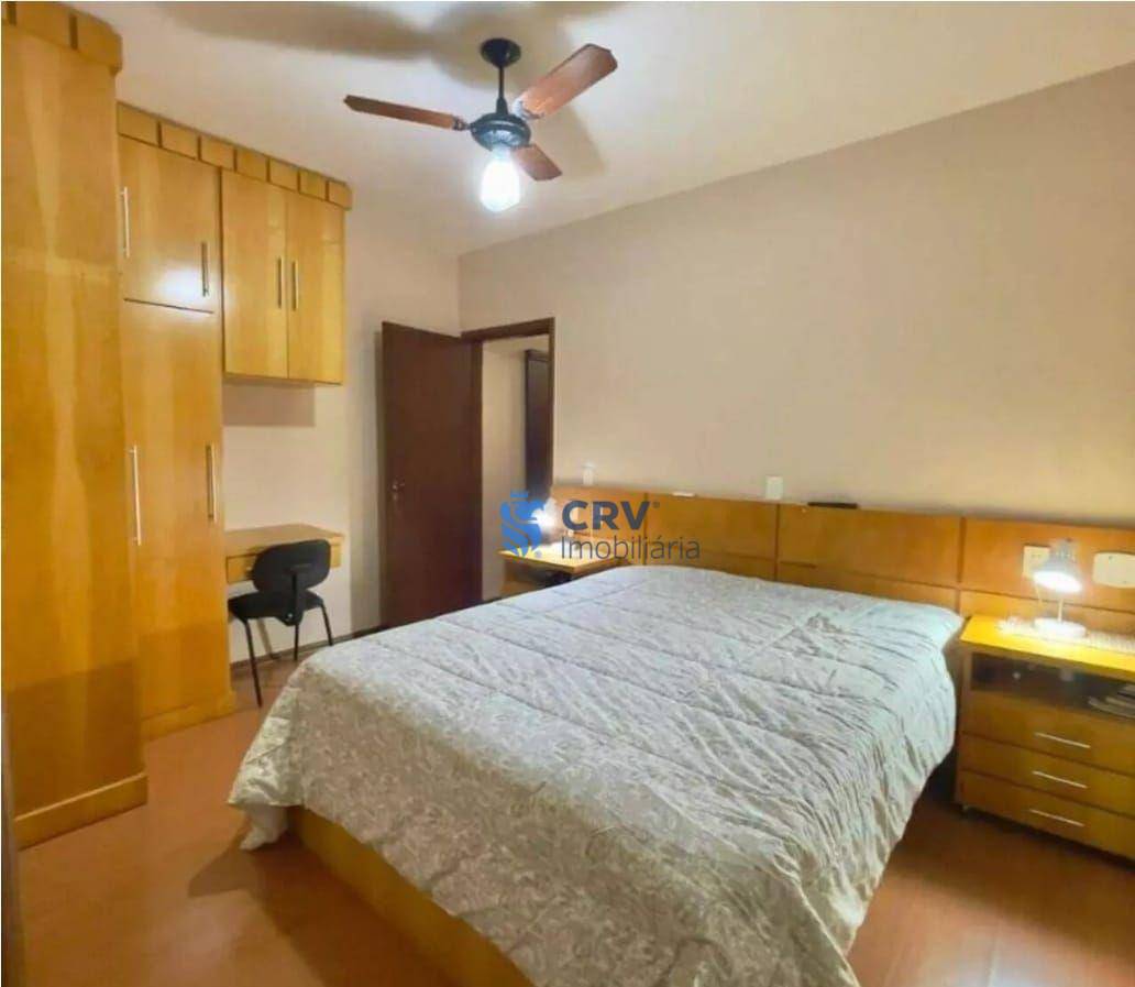 Casa à venda com 3 quartos, 366m² - Foto 9