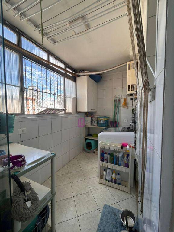 Apartamento à venda com 3 quartos, 125m² - Foto 33