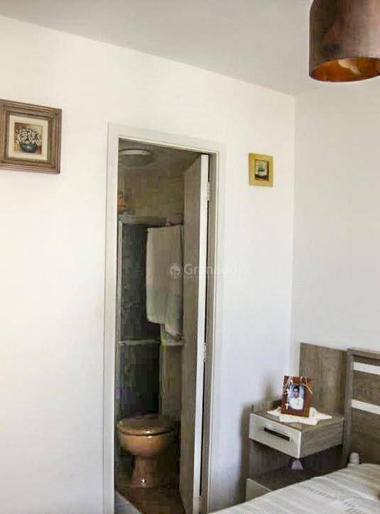 Apartamento à venda com 3 quartos, 75m² - Foto 10