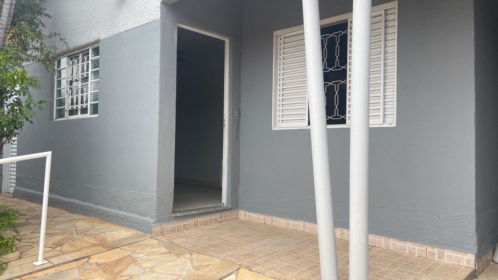 Casa à venda com 3 quartos, 214m² - Foto 4