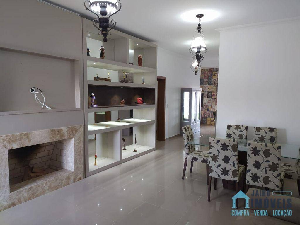 Casa à venda com 2 quartos, 160m² - Foto 9