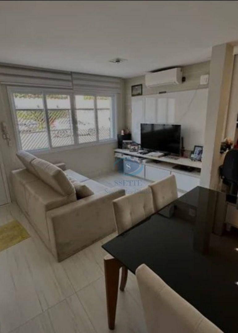 Sobrado à venda com 3 quartos, 140m² - Foto 1