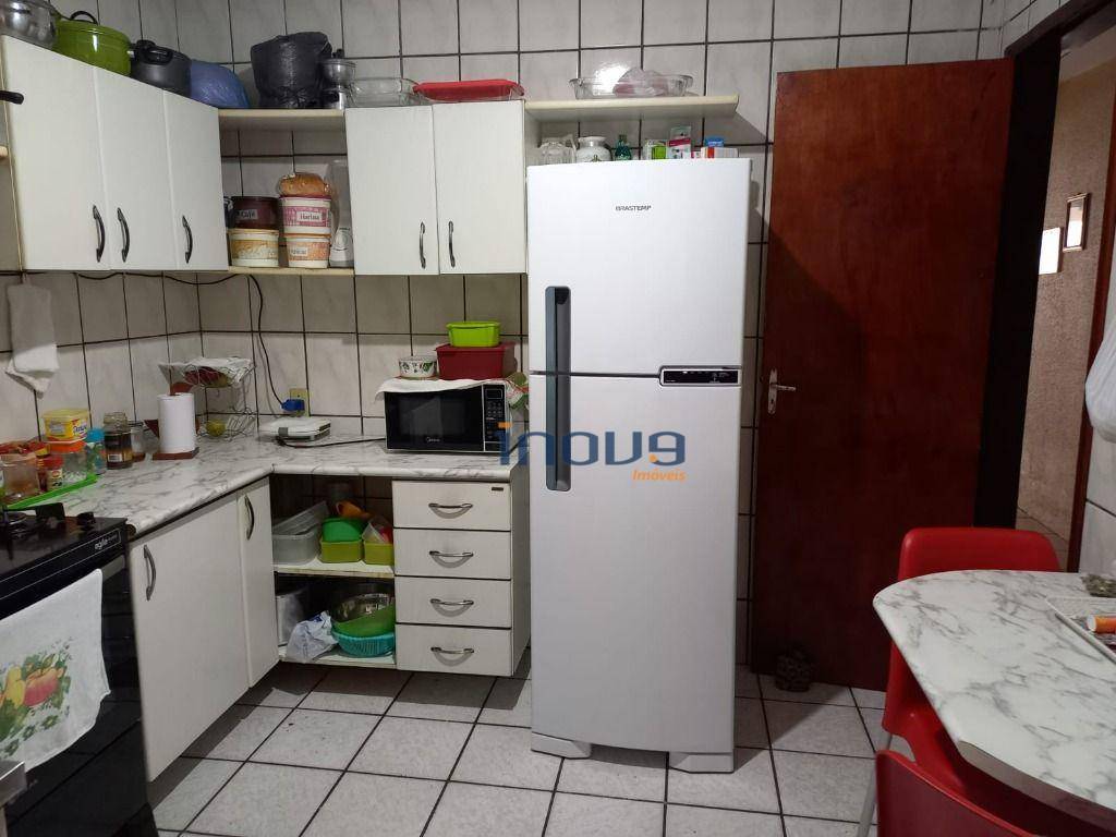 Casa à venda com 3 quartos, 87m² - Foto 12