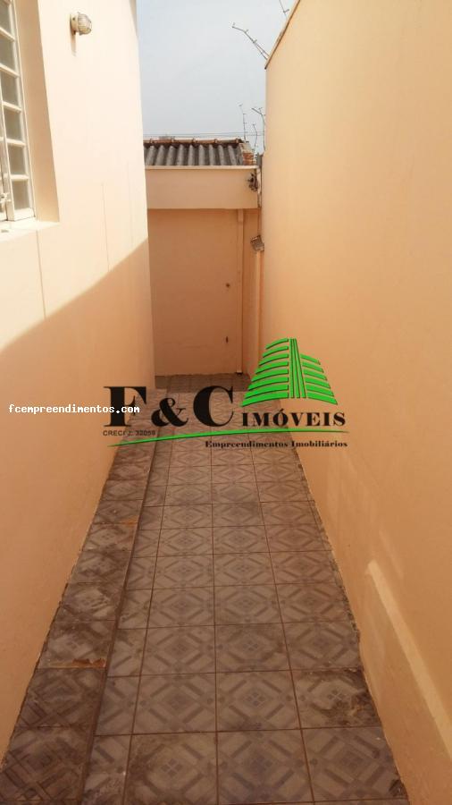 Casa à venda com 3 quartos, 275m² - Foto 14