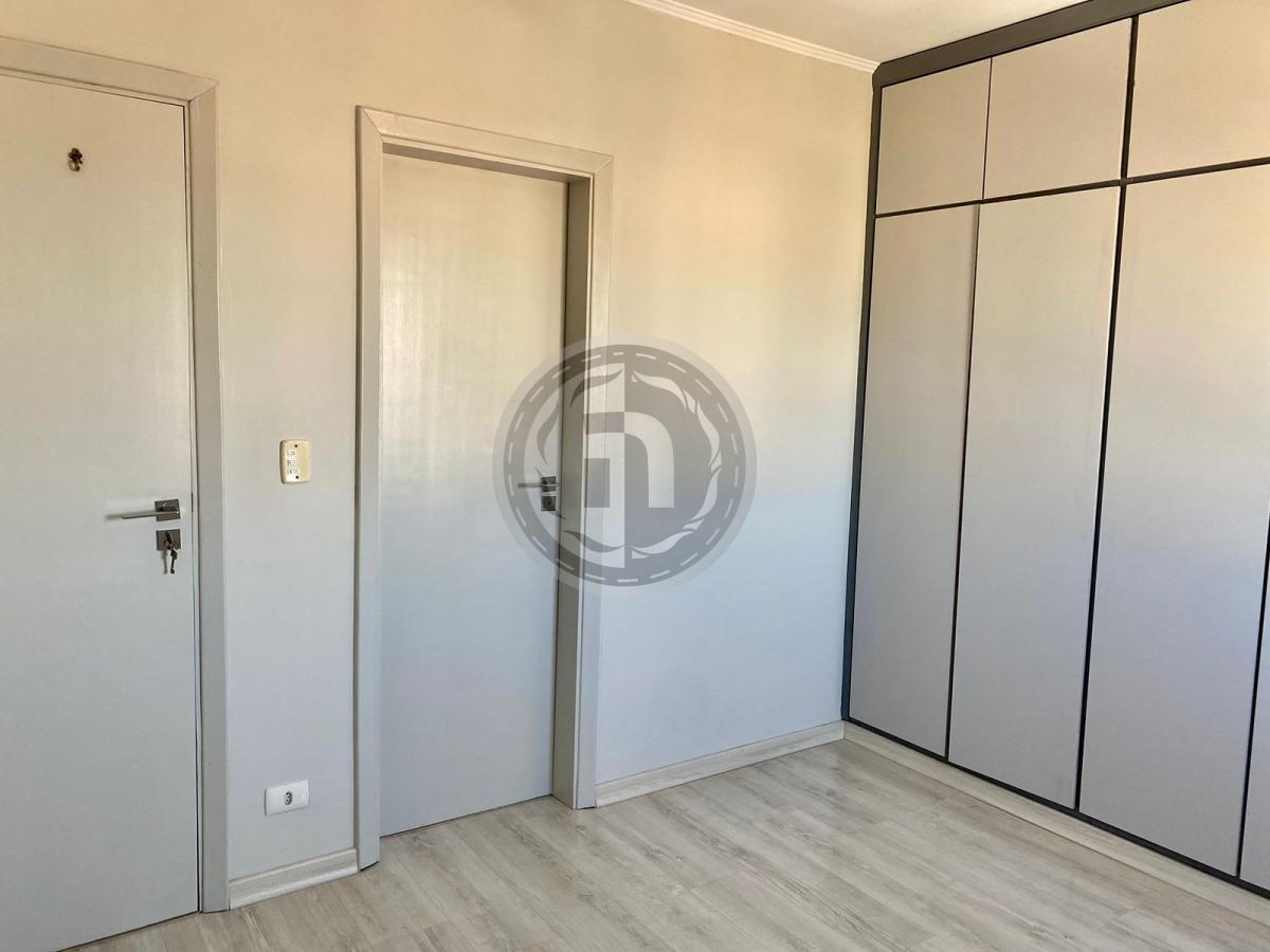 Apartamento à venda com 3 quartos, 200m² - Foto 31