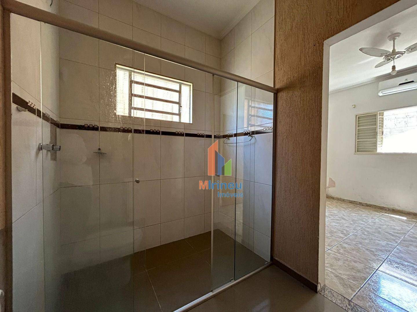 Casa à venda com 3 quartos, 127m² - Foto 11