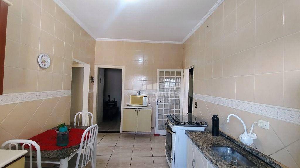 Casa à venda com 2 quartos, 184m² - Foto 12