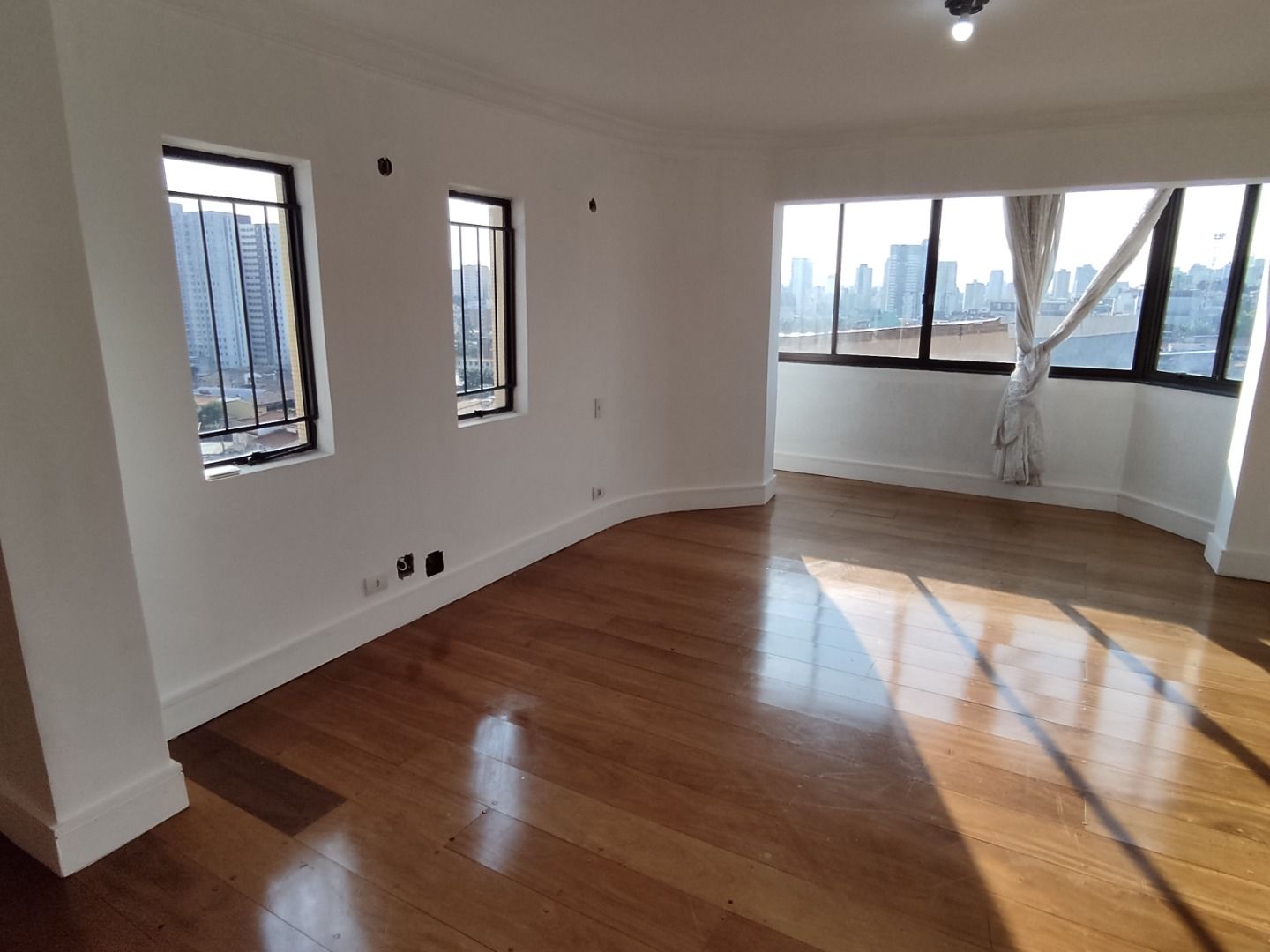 Apartamento à venda com 3 quartos, 170m² - Foto 28