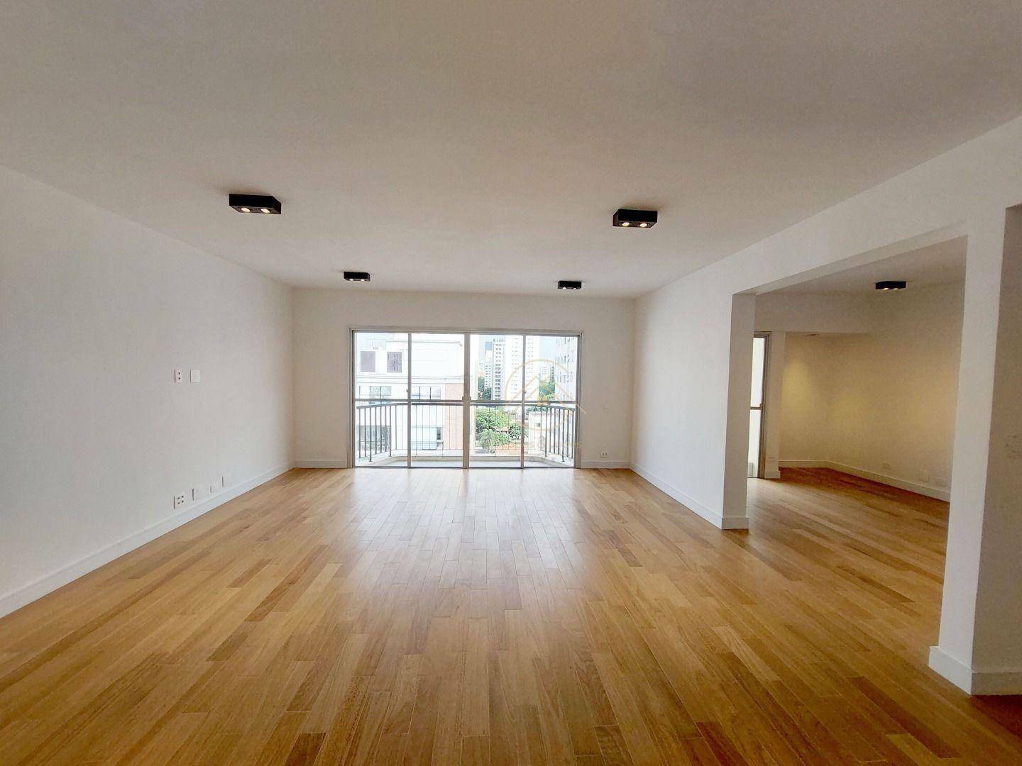 Apartamento à venda com 4 quartos, 166m² - Foto 2