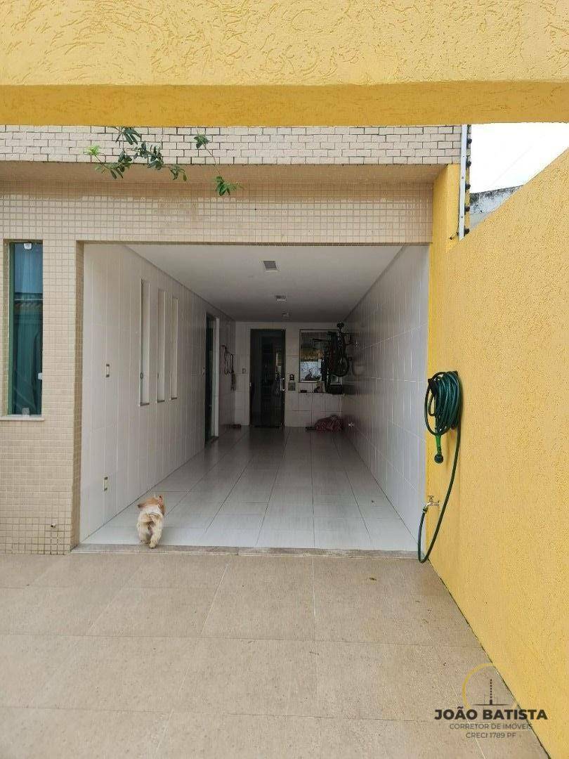 Casa à venda com 4 quartos, 280m² - Foto 9