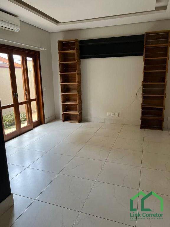 Casa à venda com 3 quartos, 298m² - Foto 3