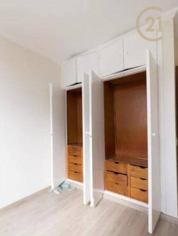 Apartamento à venda com 2 quartos, 74m² - Foto 4