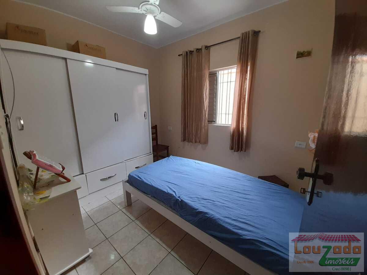 Casa à venda com 2 quartos, 182m² - Foto 4