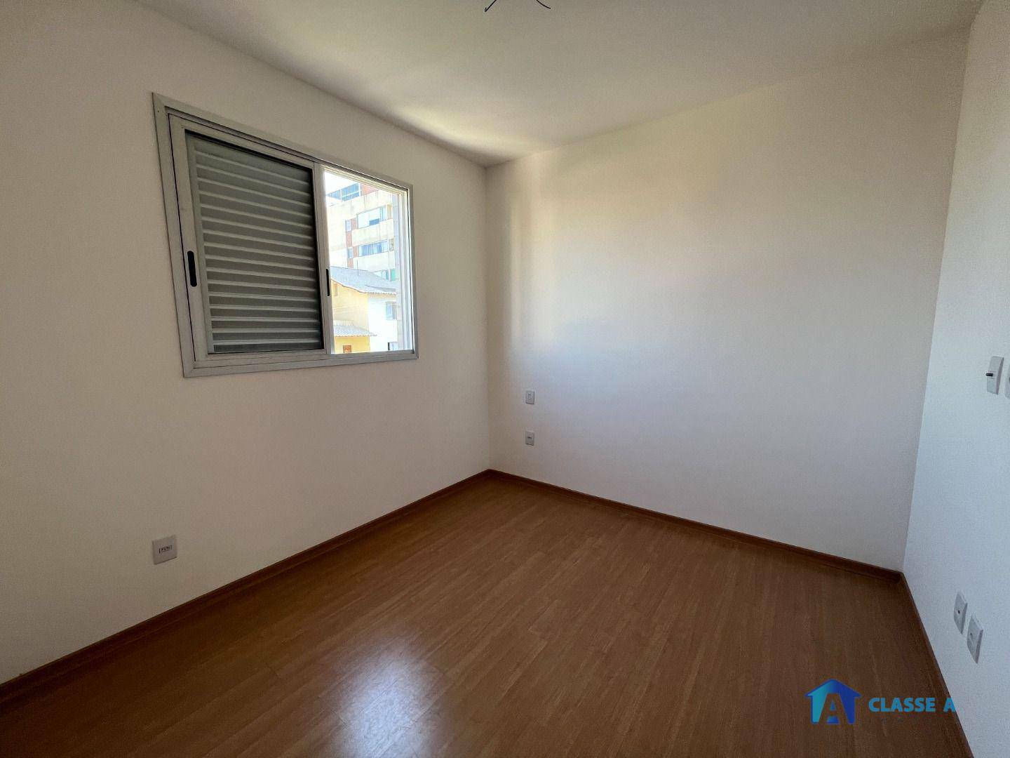 Apartamento à venda com 3 quartos, 74m² - Foto 14