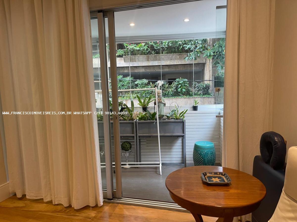 Apartamento à venda com 3 quartos, 210m² - Foto 11