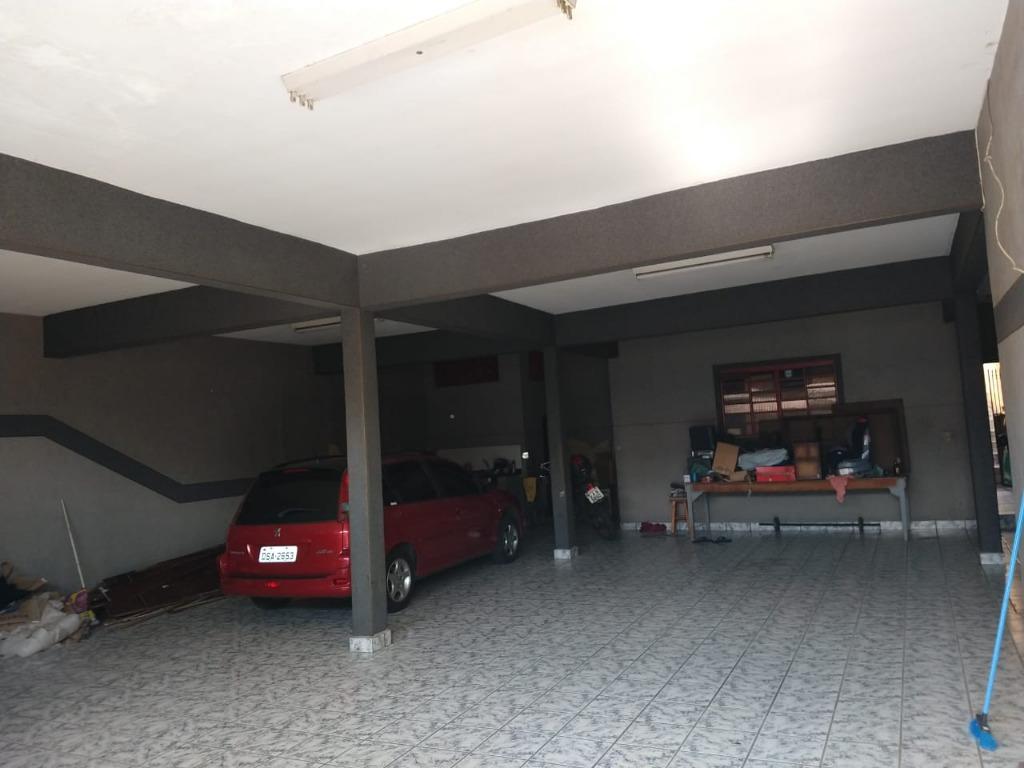 Casa à venda com 3 quartos, 366m² - Foto 23