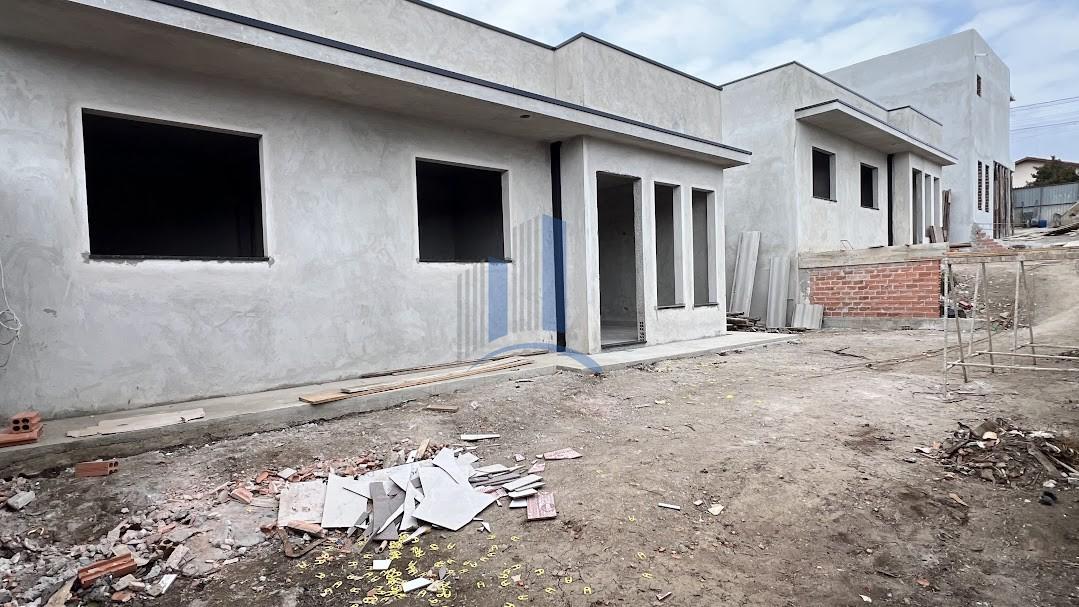 Casa à venda com 3 quartos, 53m² - Foto 2