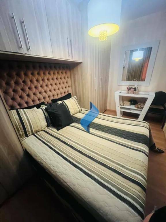 Apartamento à venda com 2 quartos, 63m² - Foto 12