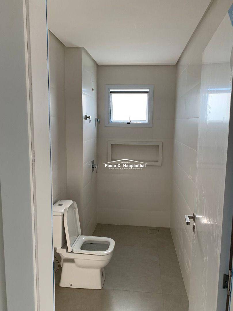 Apartamento à venda com 3 quartos, 137m² - Foto 17