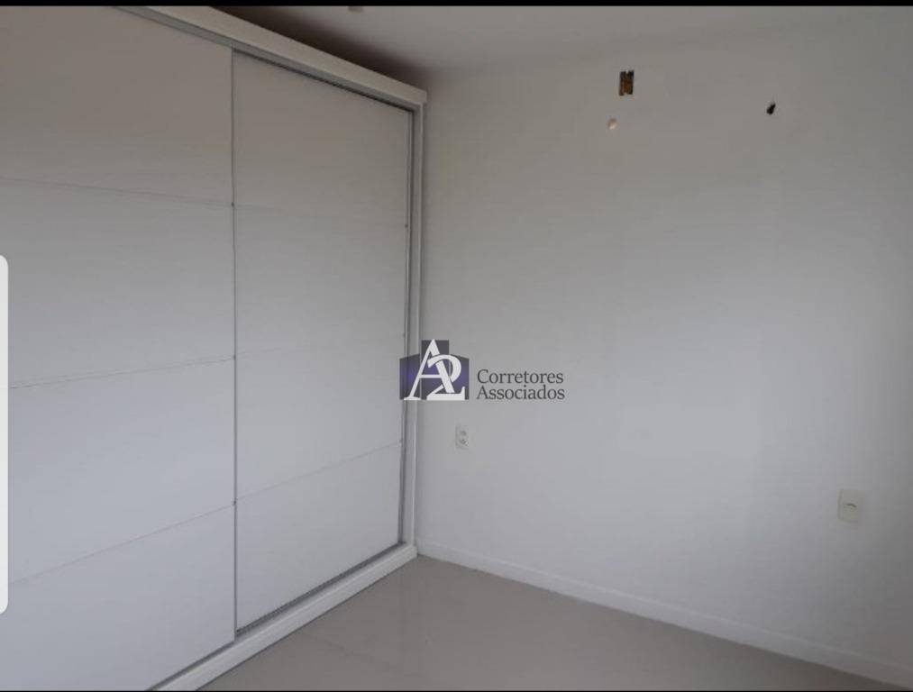 Casa à venda com 4 quartos, 300M2 - Foto 8