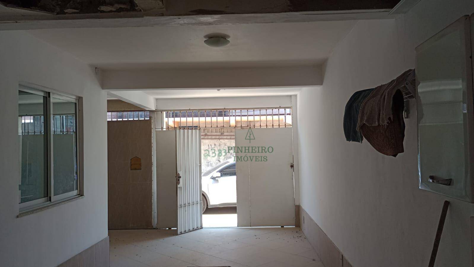 Casa à venda com 3 quartos, 130m² - Foto 3