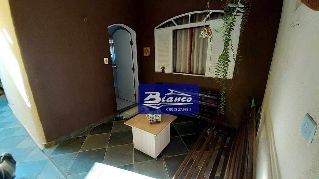 Casa à venda com 3 quartos, 200m² - Foto 8