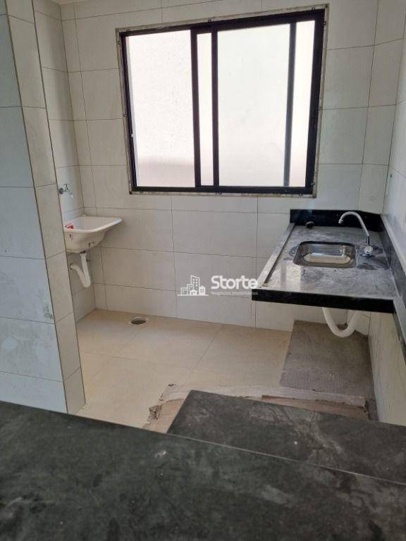 Apartamento à venda com 2 quartos, 55m² - Foto 2