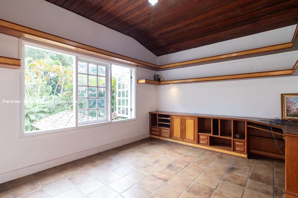 Casa de Condomínio à venda com 3 quartos, 2065m² - Foto 28