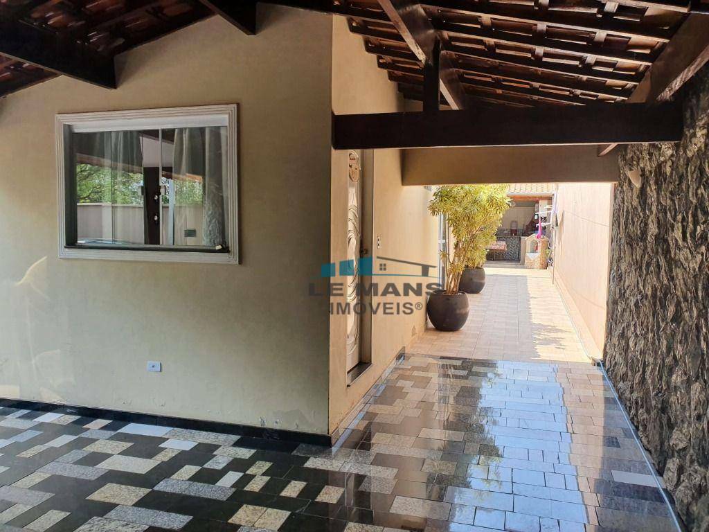 Casa à venda com 4 quartos, 200m² - Foto 6