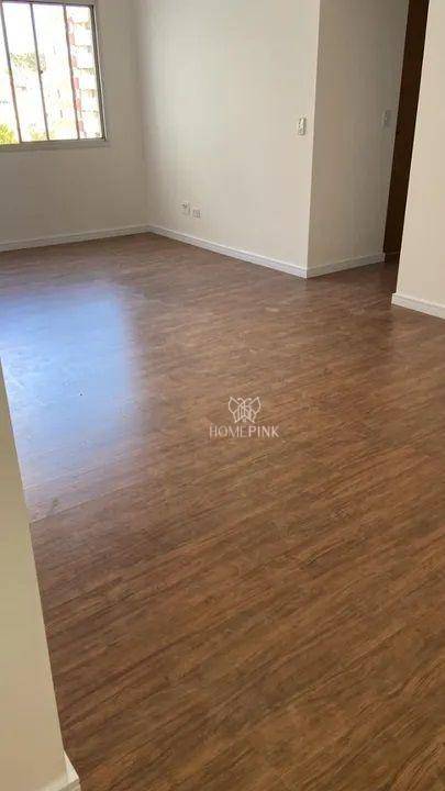 Apartamento à venda com 2 quartos, 70m² - Foto 1