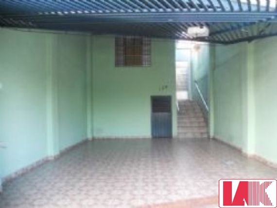 Casa à venda com 3 quartos, 144m² - Foto 1