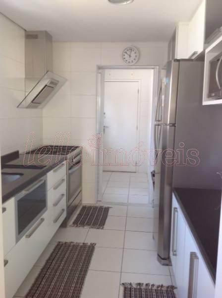 Apartamento para alugar com 3 quartos, 131m² - Foto 10