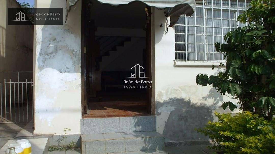 Sobrado à venda com 3 quartos, 315m² - Foto 1