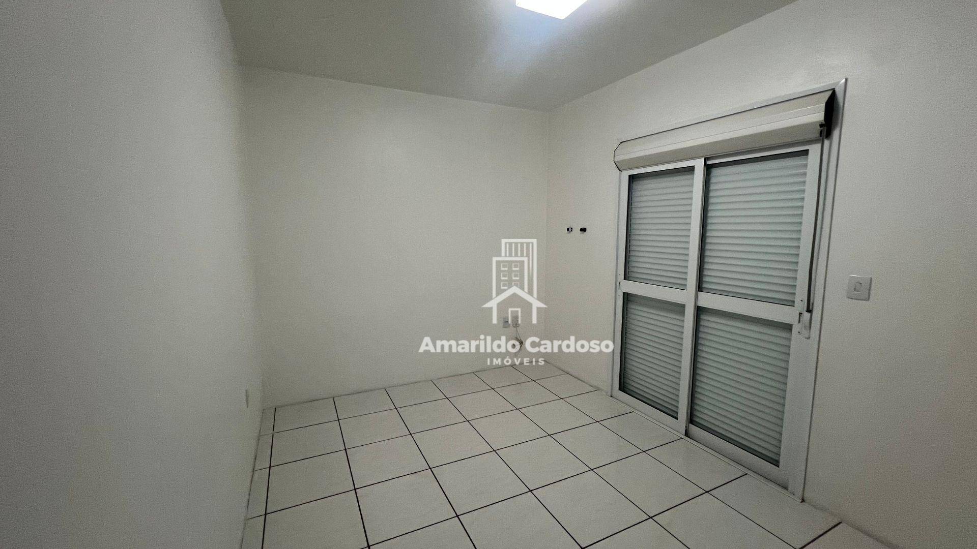 Apartamento, 3 quartos, 100 m² - Foto 2
