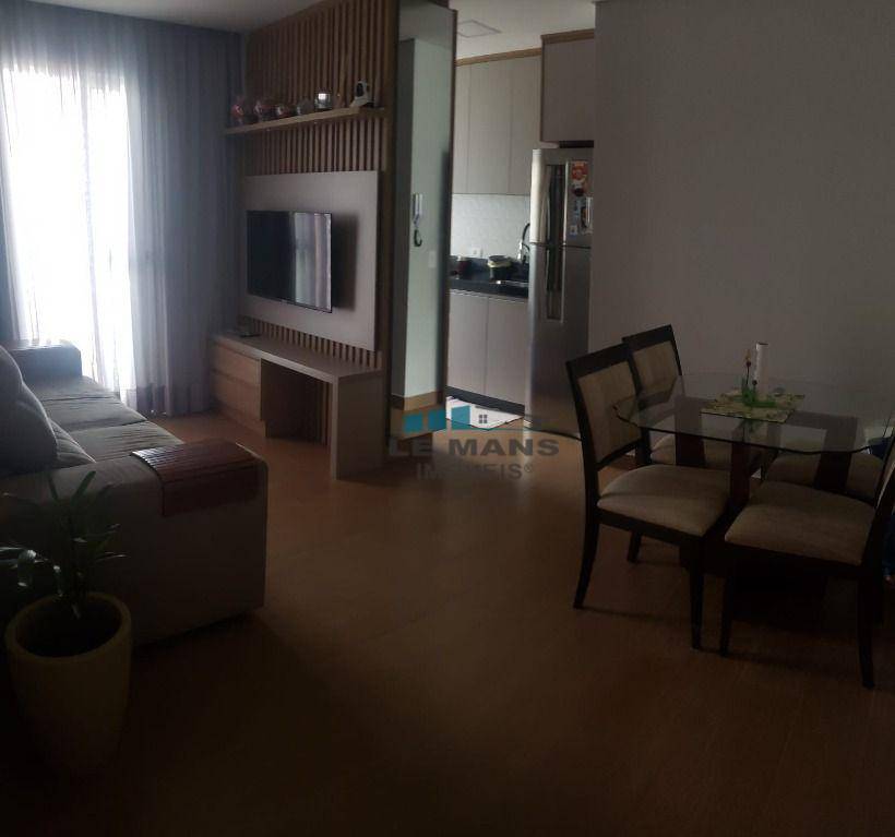 Apartamento à venda com 2 quartos, 65m² - Foto 2