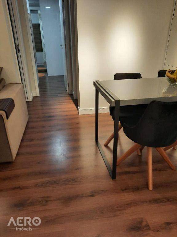 Apartamento à venda com 2 quartos, 56m² - Foto 5