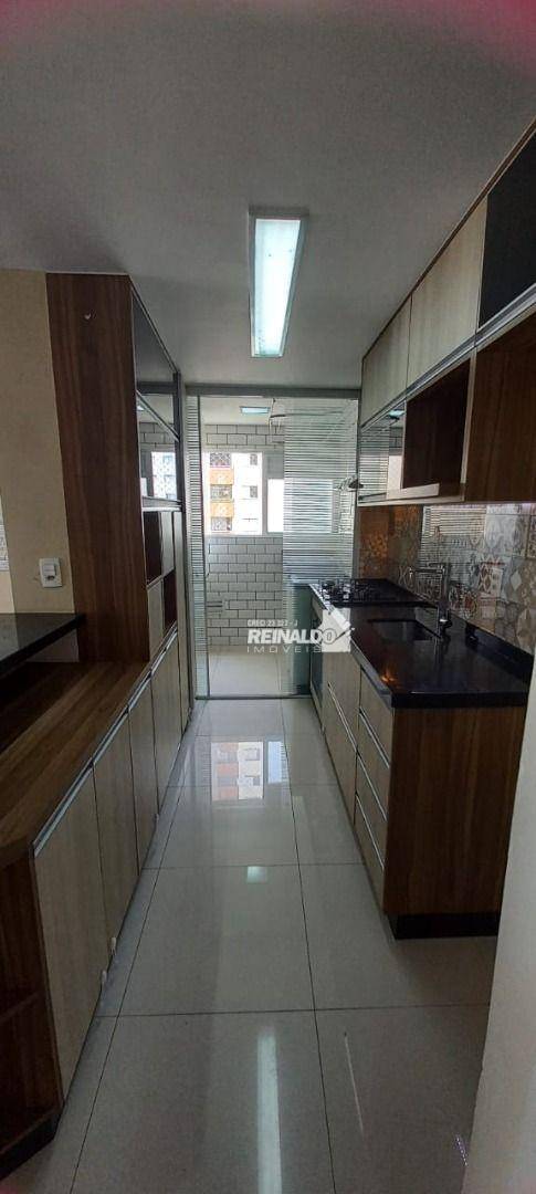 Apartamento à venda com 2 quartos, 70m² - Foto 5