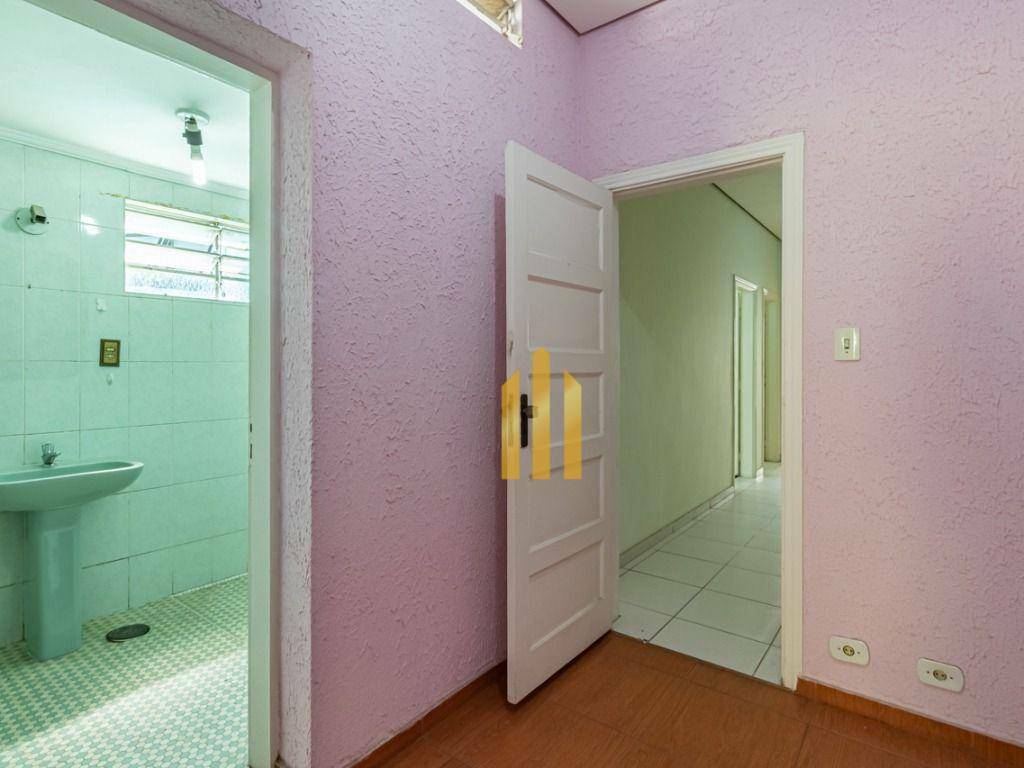 Sobrado à venda com 8 quartos, 227m² - Foto 3