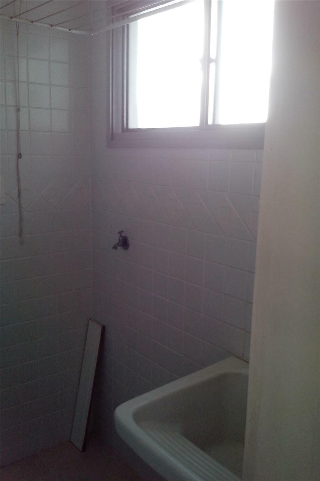 Apartamento para alugar com 1 quarto, 40m² - Foto 14